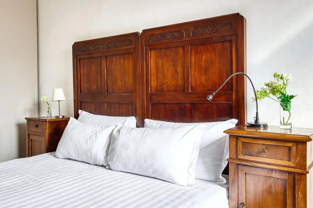 Joivy Classic Flat With Balcony Apartment Milan